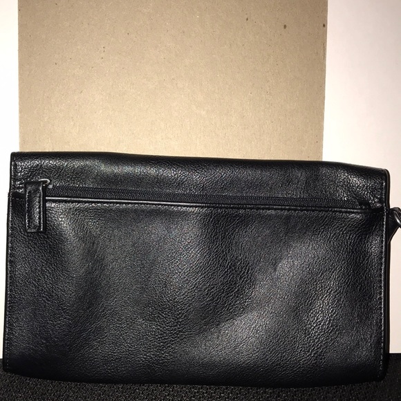 Tahari Black Leather Wristlet Wallet - Picture 2 of 6